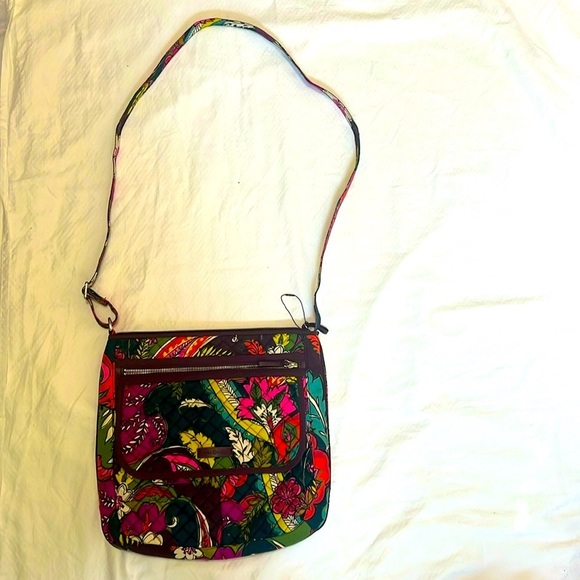 Vera Bradley, - Picture 2 of 6